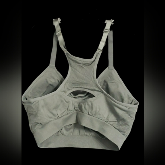 Reebok Seemless Sports Bra size XL - Picture 2 of 3